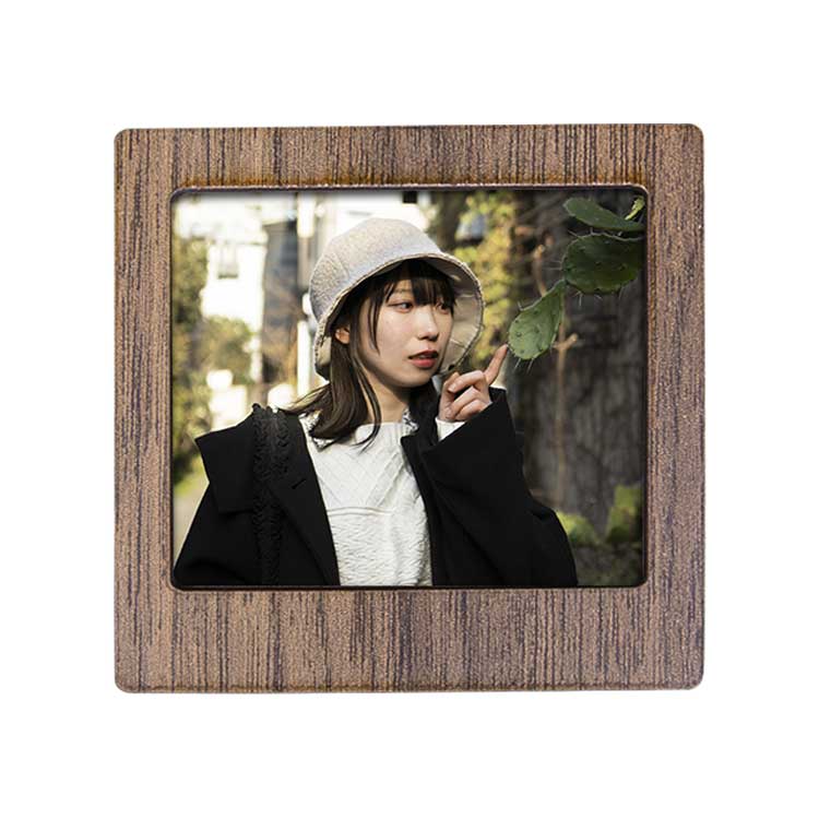 Ahşap Polaroid Fotoğraf Çerçevesi - Mini Masaüstü Kişiye Özel Hediye