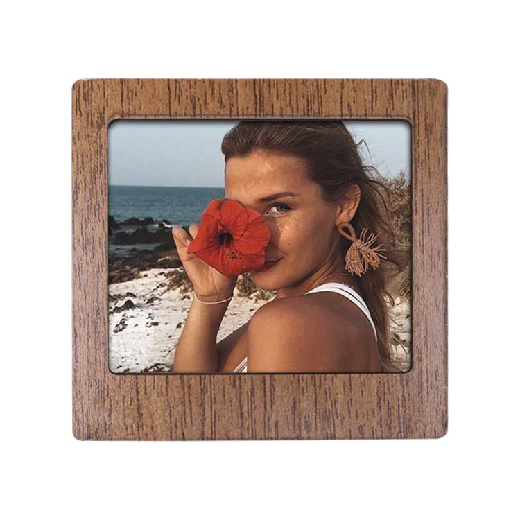Ahşap Polaroid Fotoğraf Çerçevesi - Mini Masaüstü Kişiye Özel Hediye